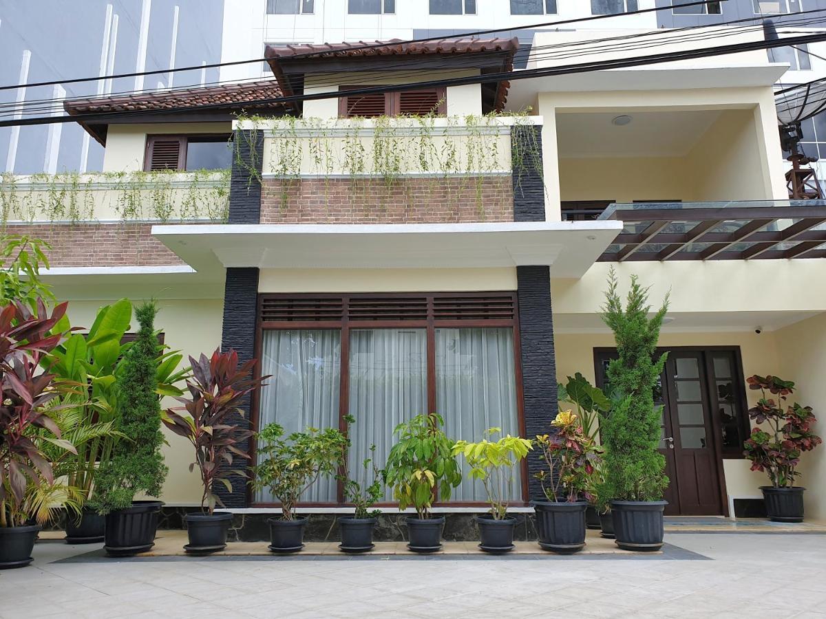 Malioboro Place Yogyakarta Esterno foto